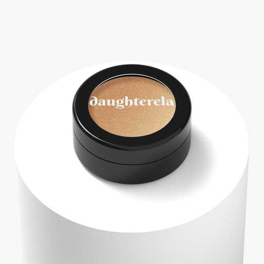 Magnetic - Premium sparkle-eyeshadow from Daughterela - Just $12! Shop now at Daughterela